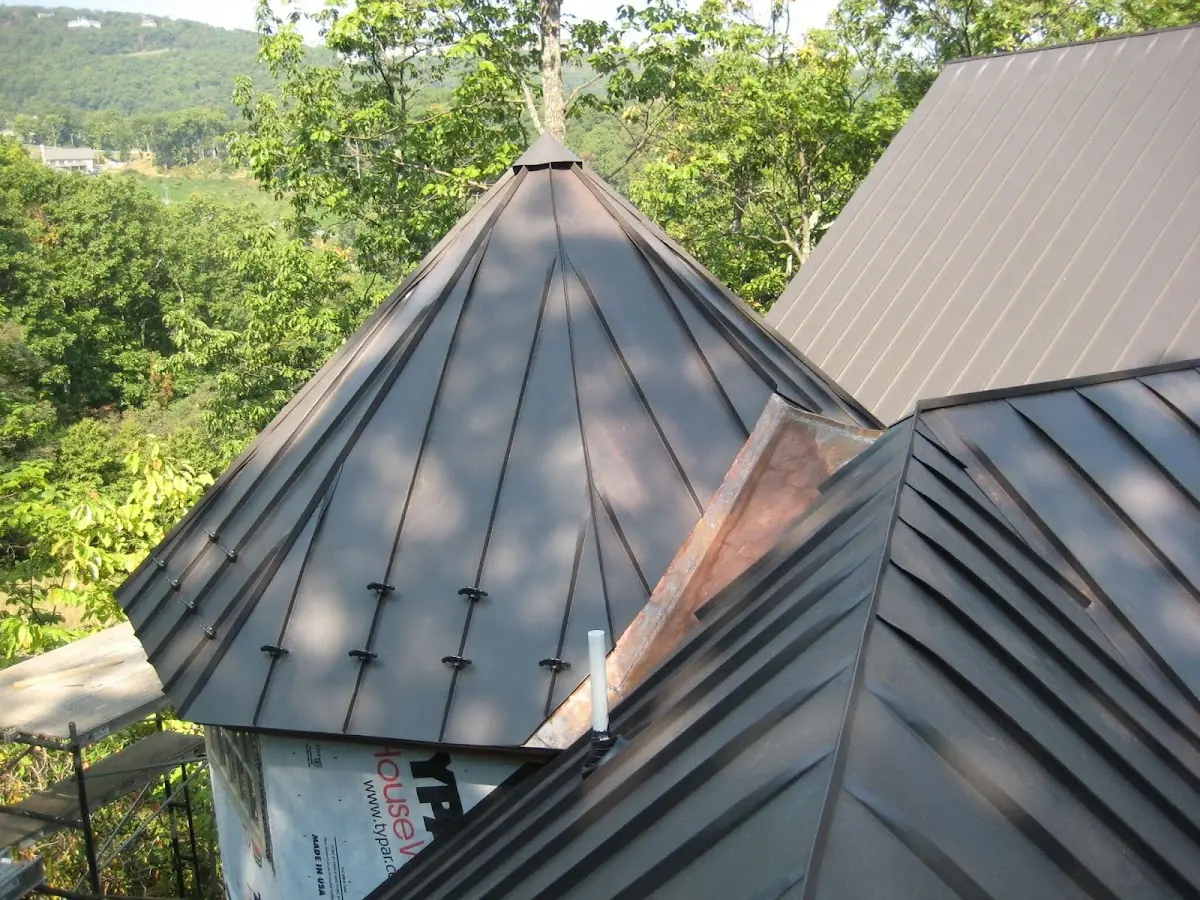 Professional Roof Tarp Installation by Craftsman Roofing in Pineville